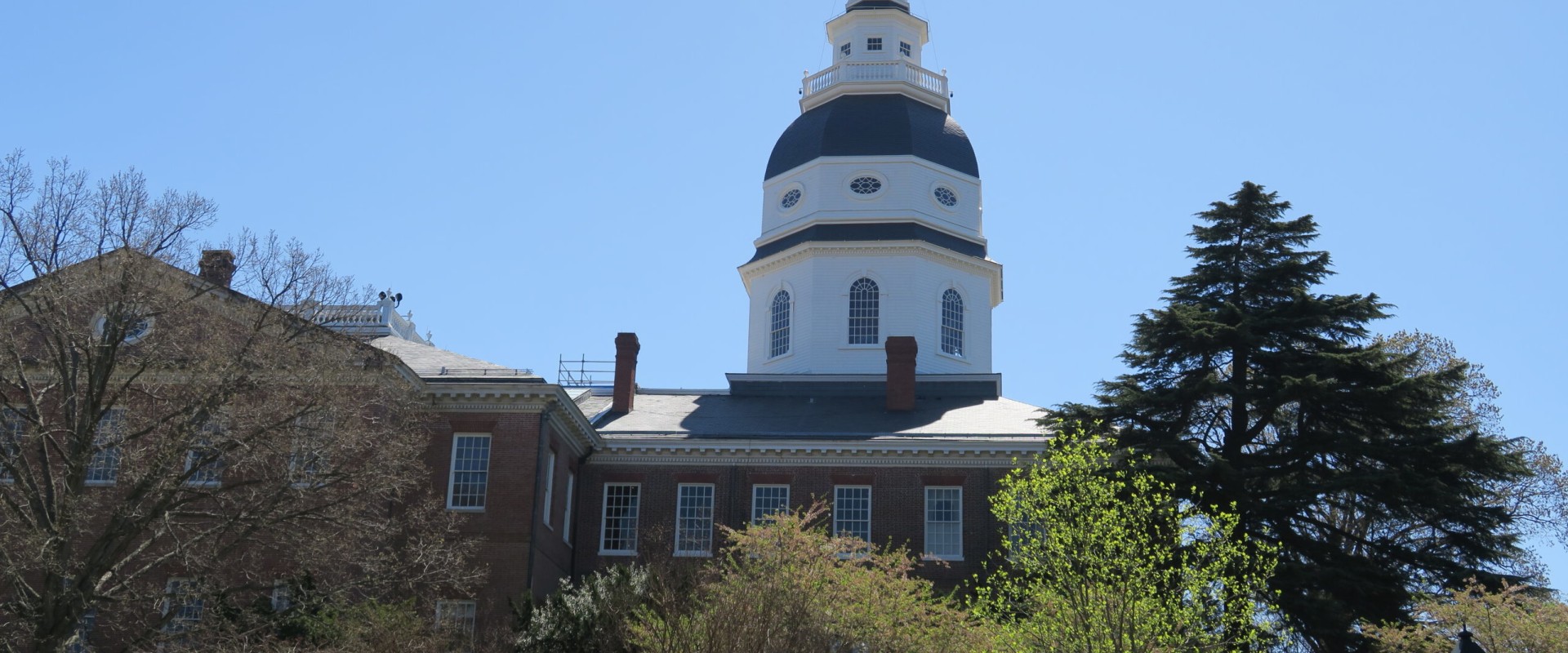 The Salary of Politicians in Capitol Heights, MD: An Expert's Perspective